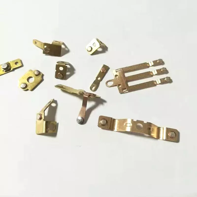 Verzilverde contactveer